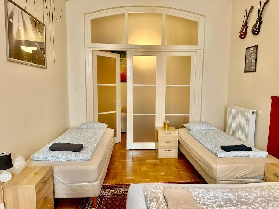 Synagogue Loft 3Br Free Parking Apartman Budapest Magyarország