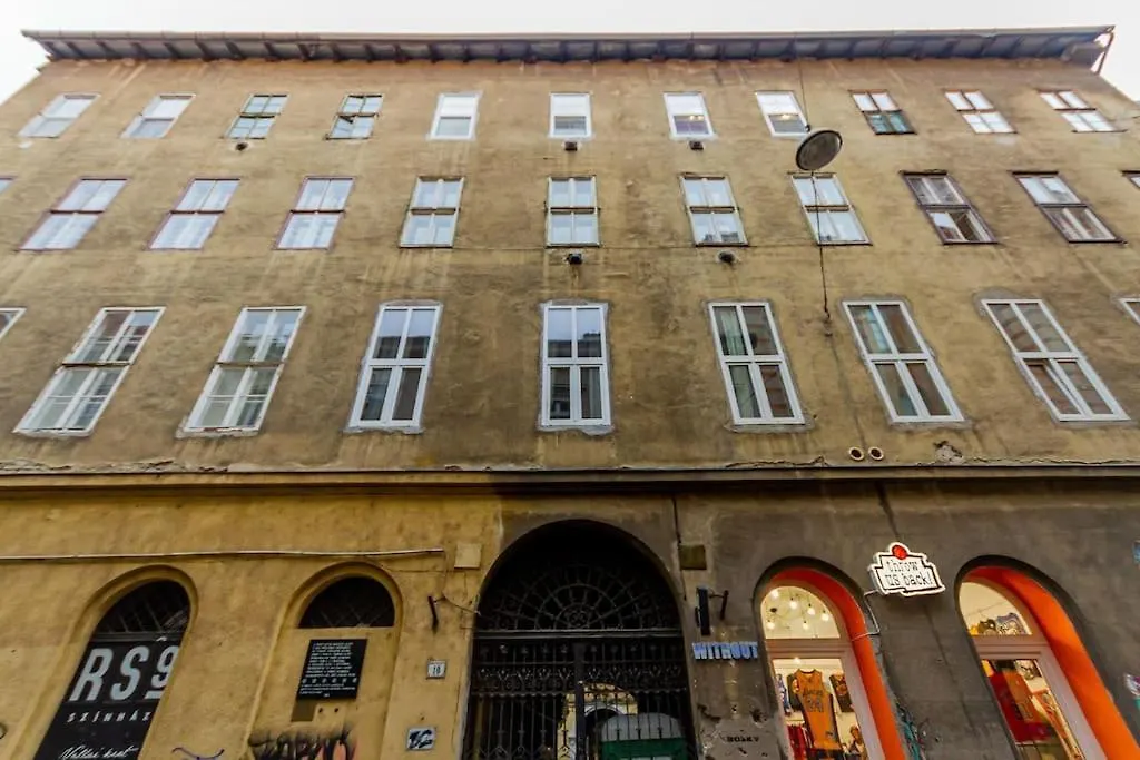 Synagogue Loft 3Br Free Parking Apartman Budapest Magyarország