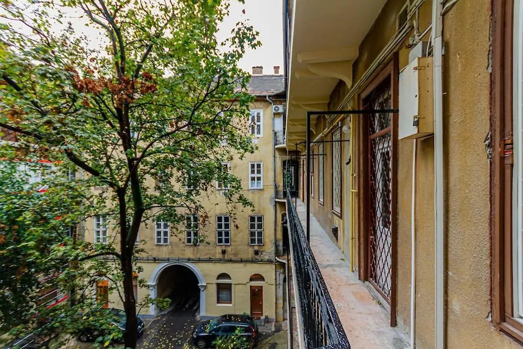 Synagogue Loft 3Br Free Parking Apartman Budapest Magyarország