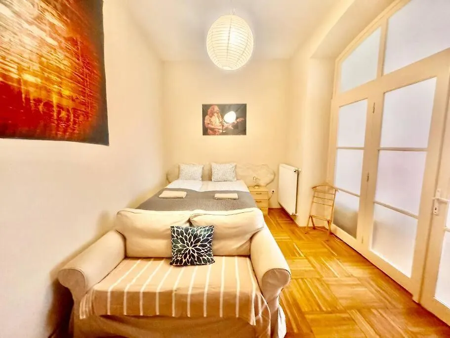Synagogue Loft 3Br Free Parking Apartman Budapest Magyarország