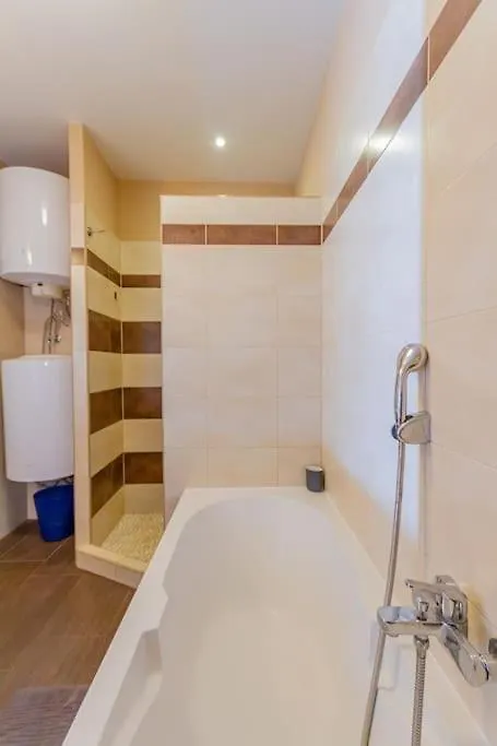 Synagogue Loft 3Br Free Parking Apartman Budapest Magyarország